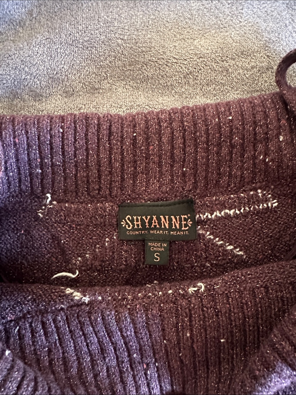 Shyanne Western Aztec Off Shoulder Sweater Purple Cream Size Small - Picture 2 of 3